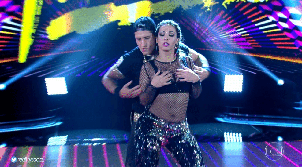 2.out.2016 - Leona Cavalli, Letícia Lima, Solange Couto, Valesca Popozuda e Sophia Abrahão dançaram o funk carioca acompanhadas por bailarinos profissionais --Lisandra Souto abandonou a competição depois de sofrer uma lesão na costela - Reprodução/TV Globo