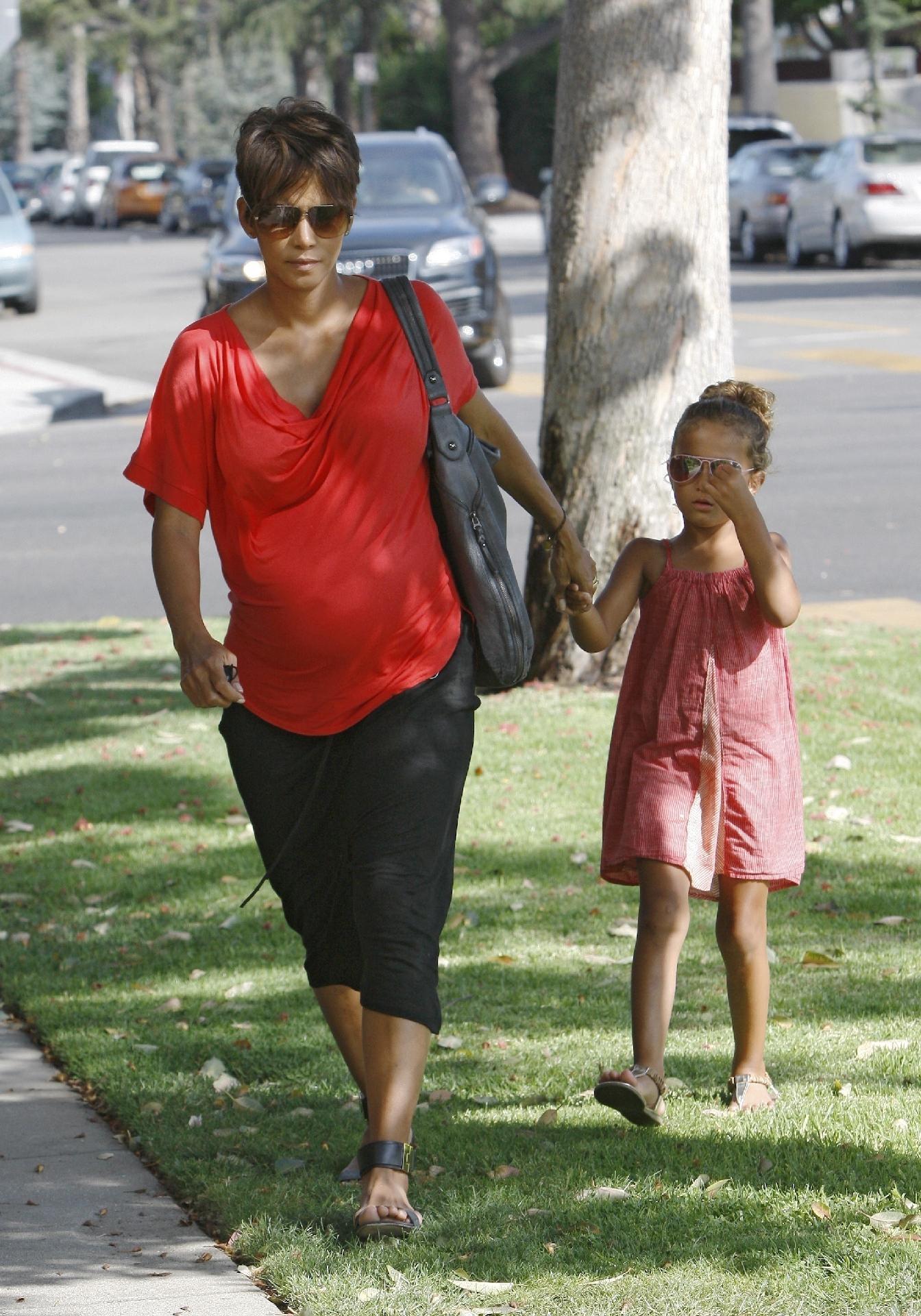 Em 2013, Halle Berry engravidou do segundo filho, os 46 anos - Frame
