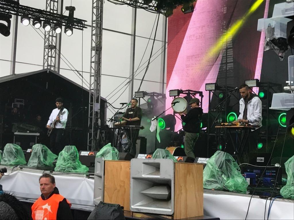 O grupo de música palestino 47Soul se apresenta no festival de Roskilde, na Dinamarca - Felipe Branco Cruz/UOL