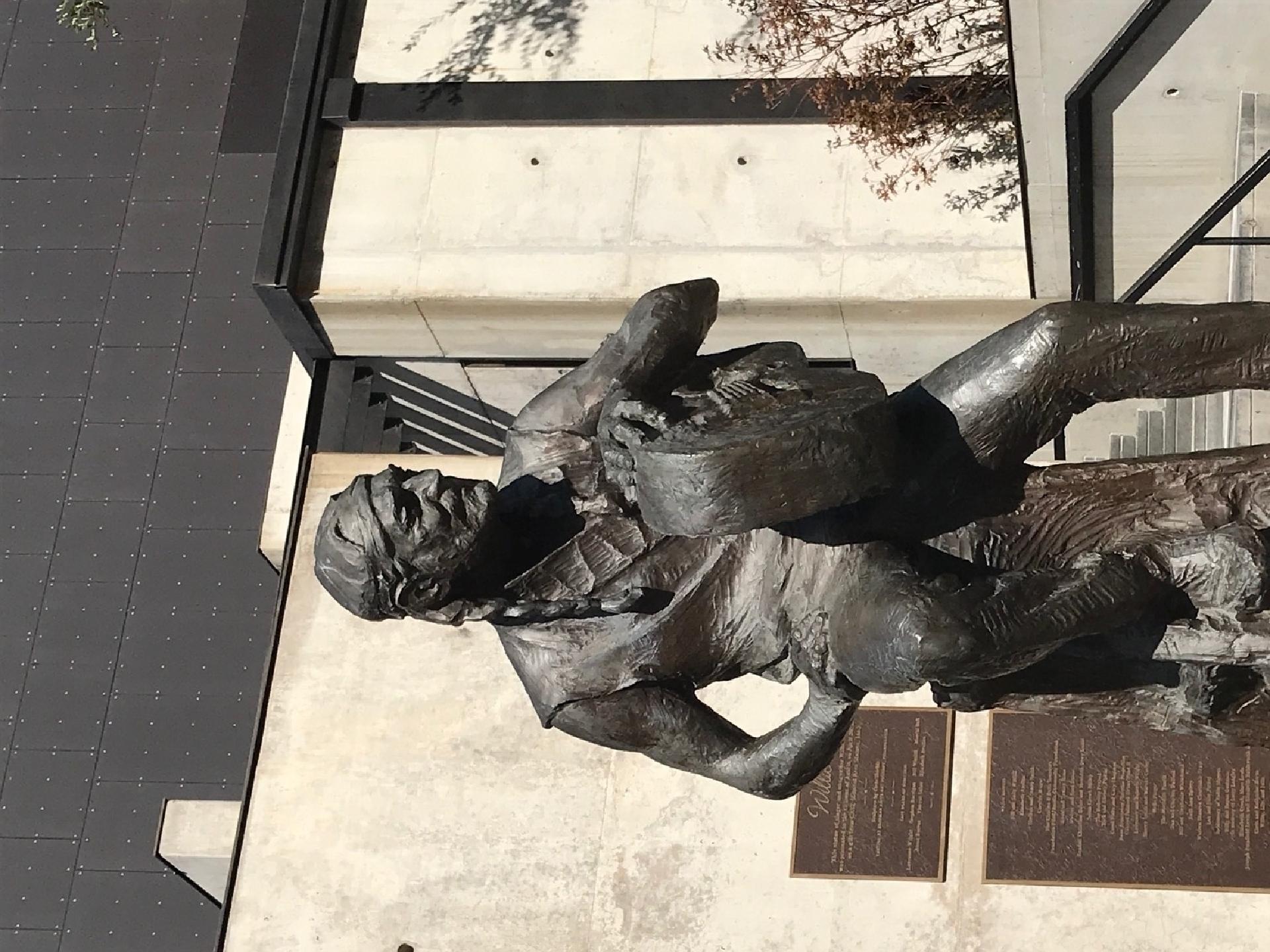 Willie Nelson possui uma estátua em tamanho real no centro de Austin, nos Estados Unidos - Felipe Branco Cruz/UOL