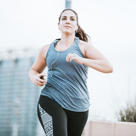 A ciência comprova: a musculação protege a saúde das mulheres