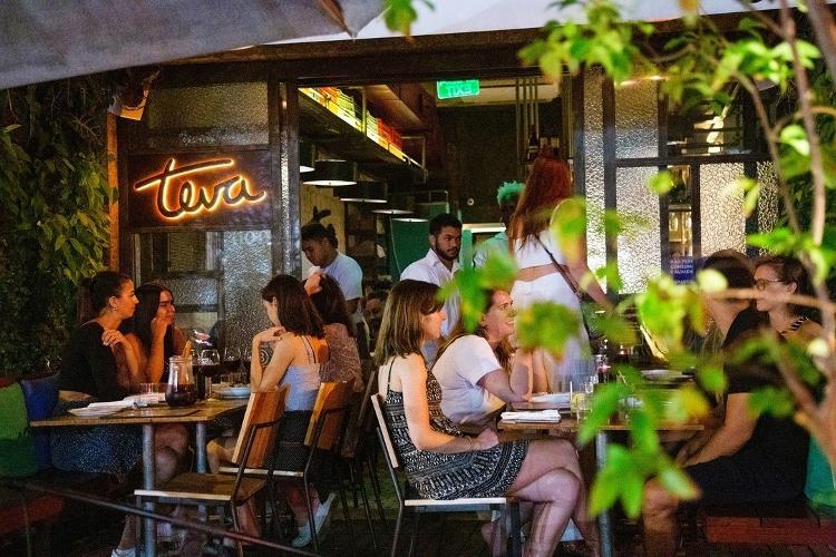 Restaurante Teva, no Rio de Janeiro: cardápio digital diminuiu a interação entre clientes e a equipe do salão - Reprodução Instagram - Reprodução Instagram