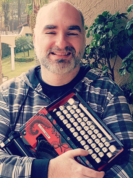 A paixão de Sergio pelas máquinas de escrever cresceu ao longo dos anos - Arquivo pessoal