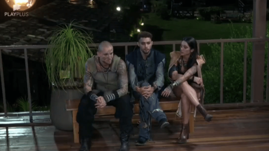 Guilherme conta para Yuri e Luana sobre conversa que teve com Juninho