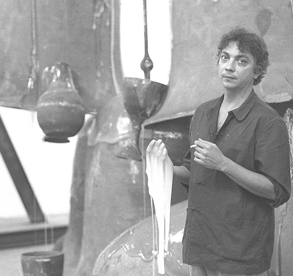 Instalação "Sinos" do artista plástico Tunga, em 1994 - Folhapress