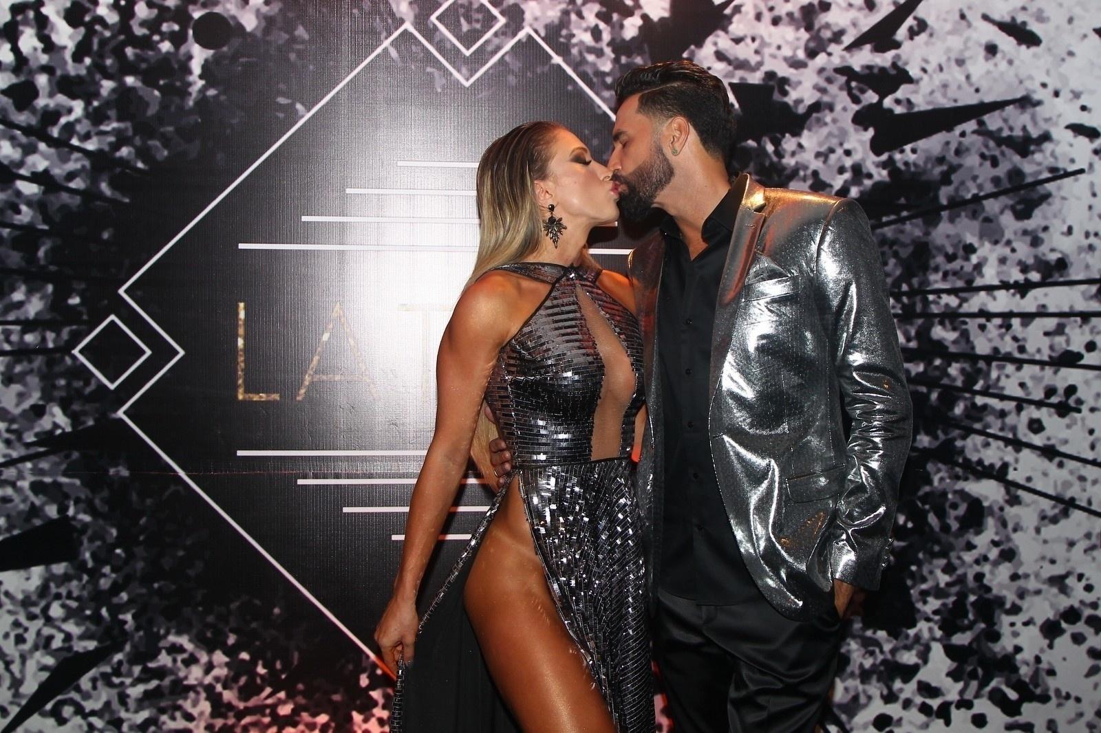 latino e namorada jessica rodrigues - Marcello Sá Barreto/Brazil News