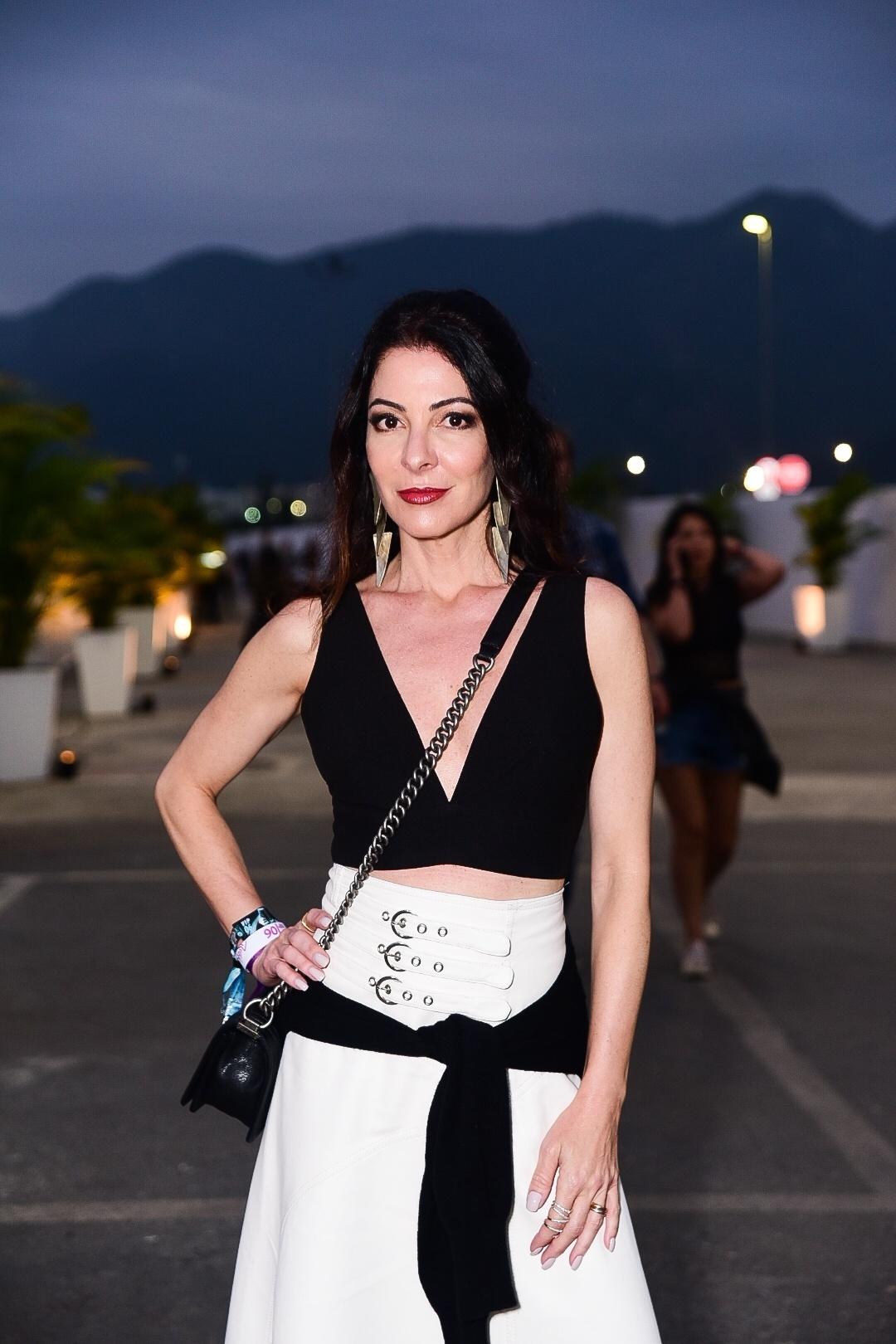 A jornalista e apresentadora Ana Paula Padrão curte o último dia do Rock in Rio - Leo Franco/AgNews