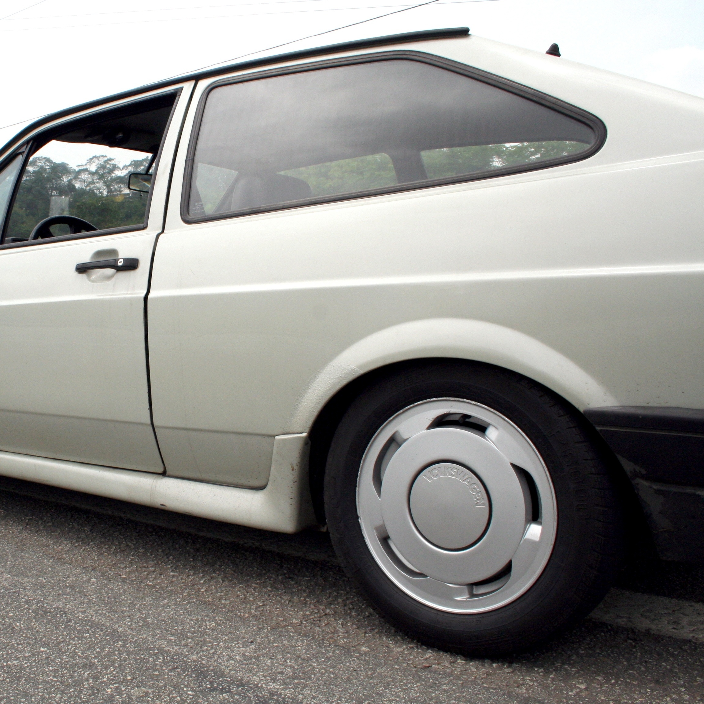 Carro rebaixado: vale a pena ter um, ou é perigoso?