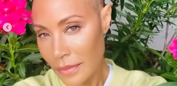 Jada Smith posa com a cabeça raspada após pedido da filha - Vimarsana News