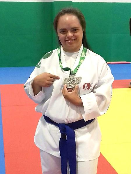 Monica acumula 28 medalhas de campeonatos e oficinas de taekwondo  - Arquivo pessoal