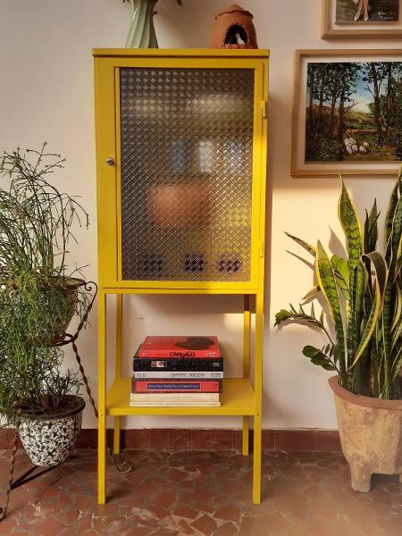 Armários de farmácia - Armários restaurados por André Perillo (1) - Arquivo pessoal - Arquivo pessoal