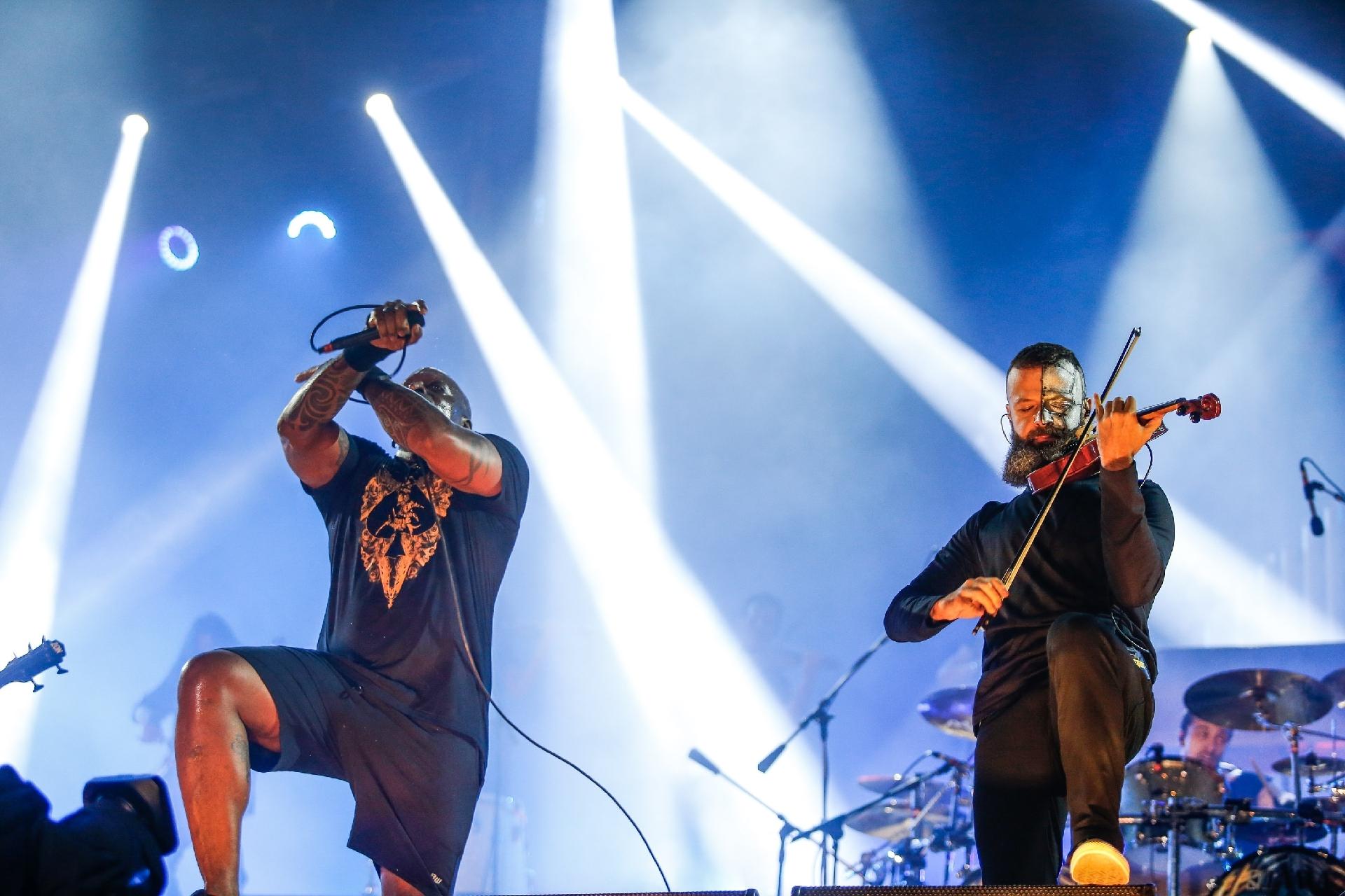 Sepultura contou com os músicos da Família Lima no show no Rock in Rio - Marco Antônio Teixeira/UOL