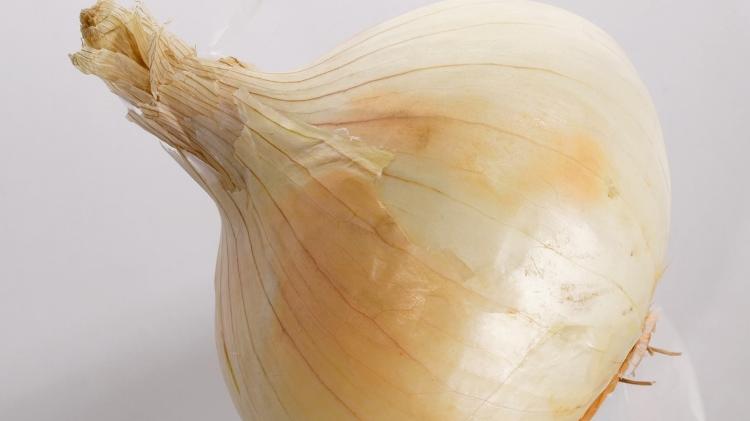 cebola doce; vidalia - iStock - iStock