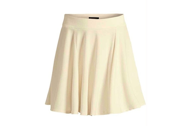 Saia off white, da Quintess à venda na Posthaus. Preço: R$ 39,99. Informações: www.posthaus.com.br | Preço e disponibilidade pesquisados em junho de 2015 e sujeitos a alterações - Divulgação