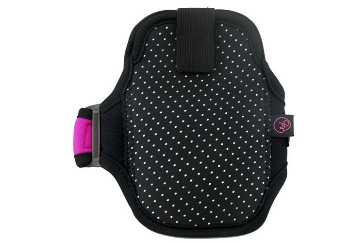 Braçadeira estampada, da Minibolsa à venda na Kanui. Preço: R$ 44,90. Informações: www.kanui.com.br | Preço e disponibilidade pesquisados em outubro de 2015 e sujeitos a alterações - Divulgação