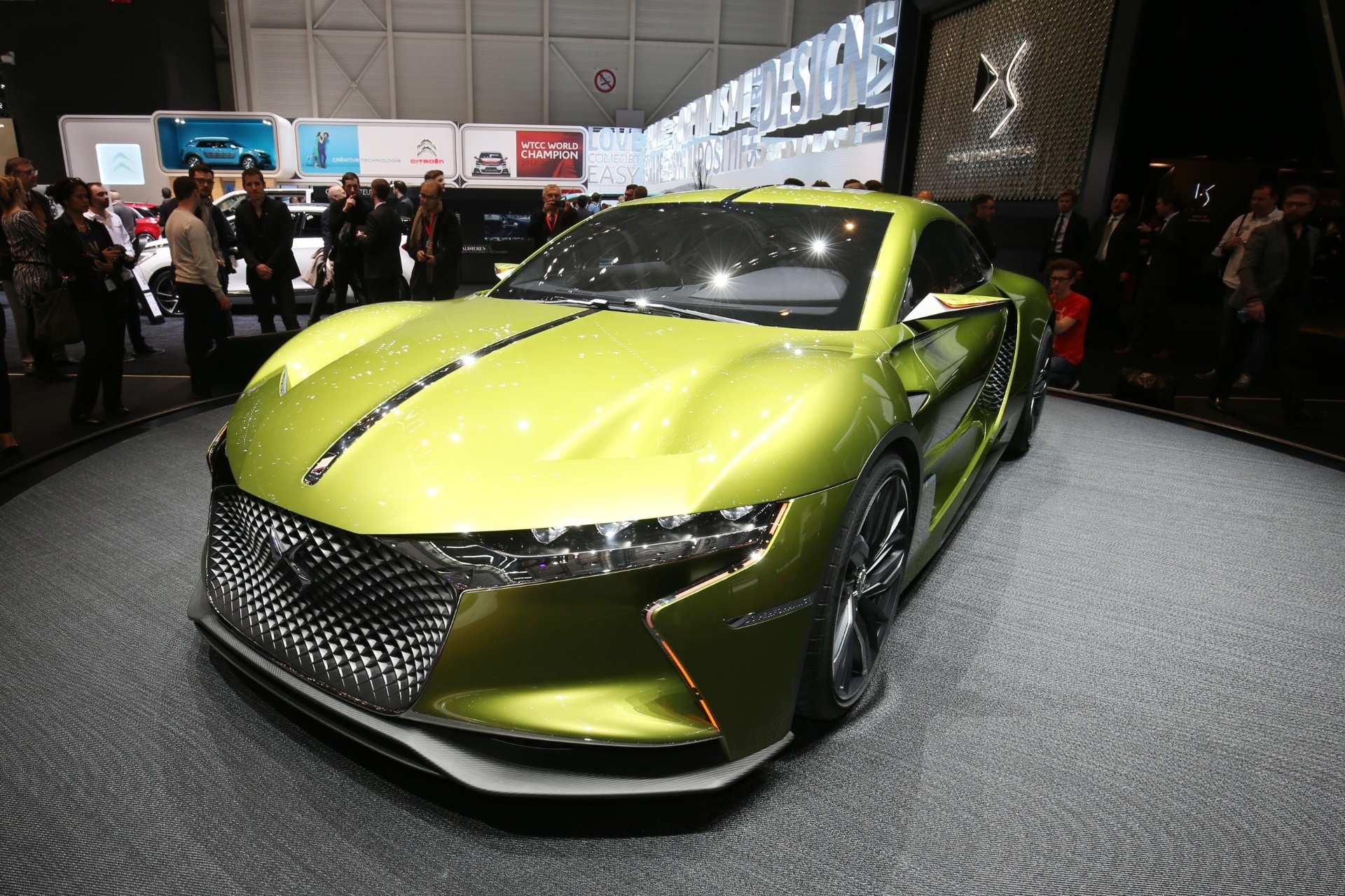 DS E-Tense Concept - Newspress