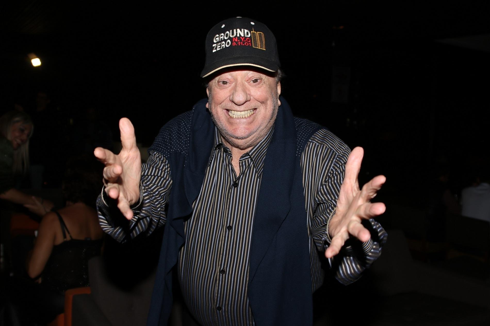 Raul Gil prestigia Sonia Abrão no aniversário de 11 anos do "A Casa é Sua" - Thiago Duran/AgNews