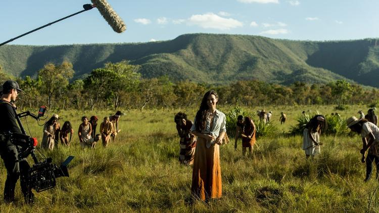 Bianca Bin e Erika Januza em gravação na vereda do Capim Dourado, no Jalapão - Globo/Raquel Cunha - Globo/Raquel Cunha