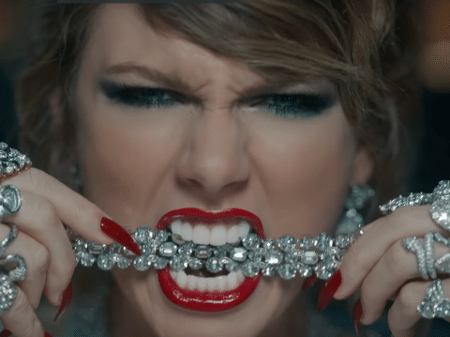 Taylor Swift em clipe de "Look What You Made Me Do" - Reprodução