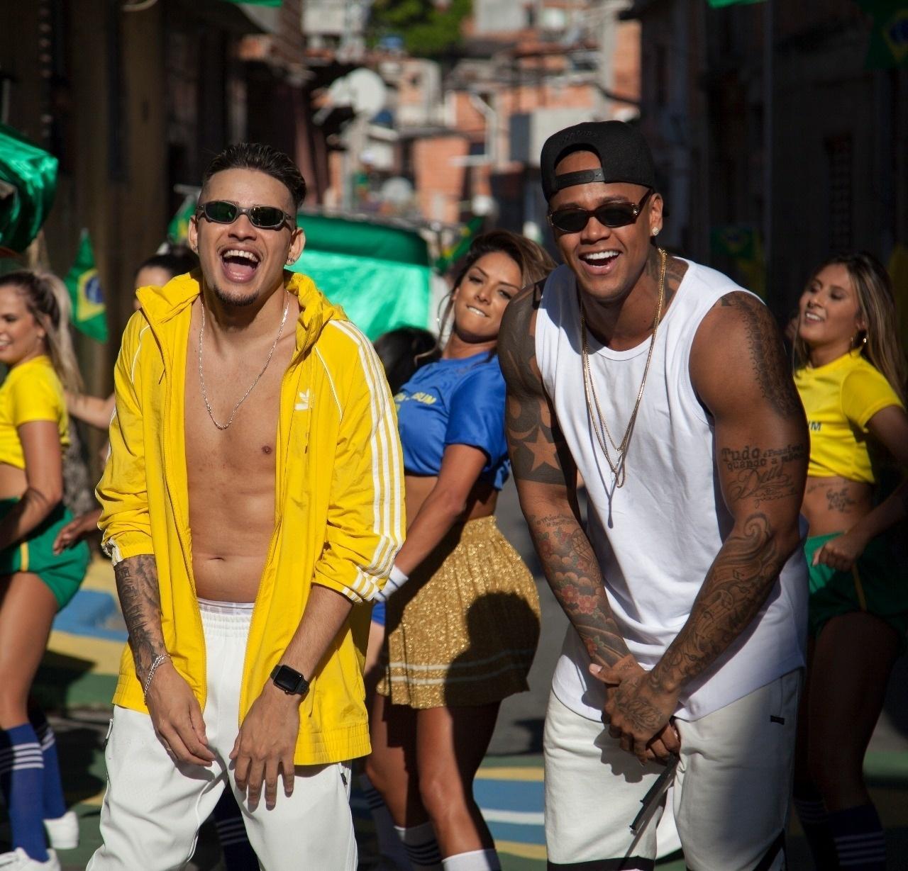 WM e Léo Santana na gravação do videoclipe de "Copa do Bumbum" - Divulgação