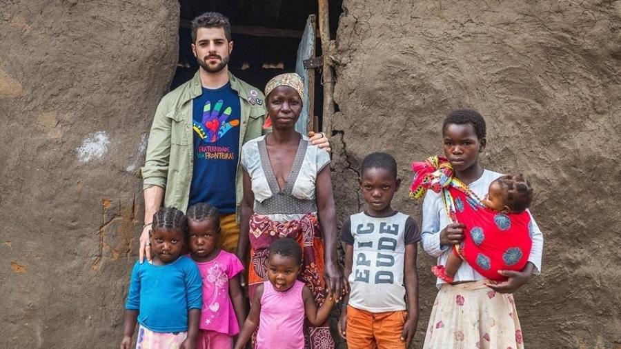 Alok visita família em Moçambique  - Alisson Demetrio/Divulgação