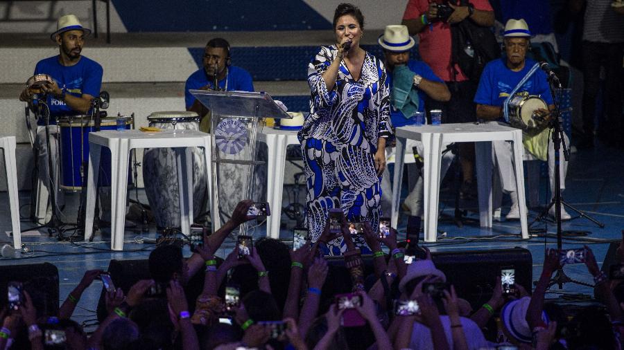 Maria Rita se apresenta durante feijoada na Portela no Rio - Júlio César Guimarães/UOL
