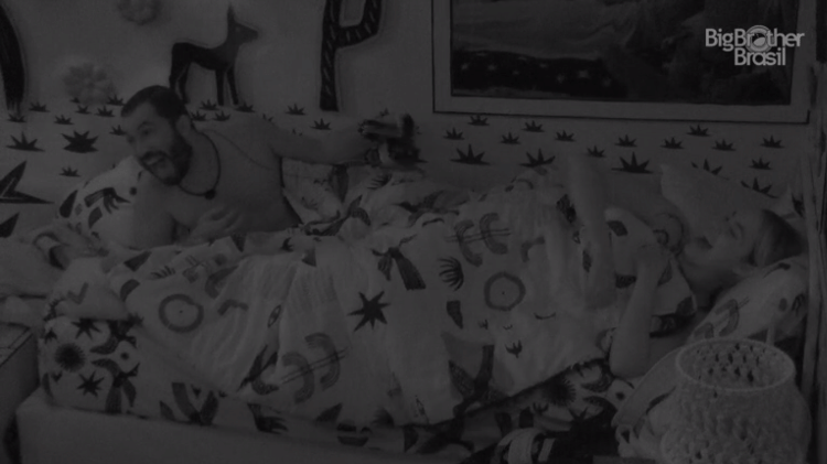 BBB 21: Gil e Sarah se divertem falando sobre sexo no quarto cordel - Reprodução/Globoplay - Reprodução/Globoplay