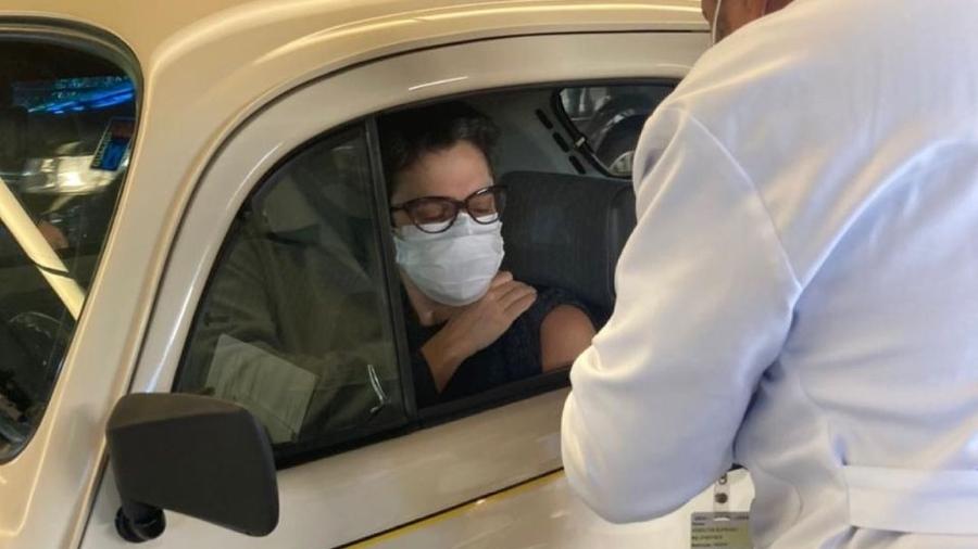 Sandra Annenberg recebe primeira dose da vacina de covid-19 - Reprodução/Instagram