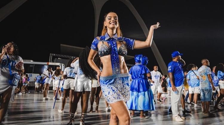 Carnaval 2023: Giovanna Lancellotti participa de ensaio técnico da Beija-Flor