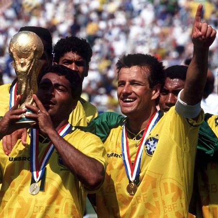 Romário comemora tetracampeonato em 1994