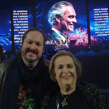 Estela Maris e o filho no show do Andrea Bocelli