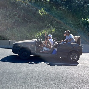 Brincadeira, 'rolê' de carros detonados fugiu do controle, diz organizador
