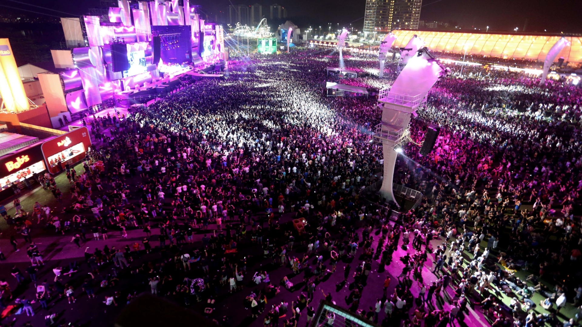 25.set.2015 - Público durante o show do Faith no More, no quinto dia do Rock in Rio 2015 - Fernando Maia/UOL