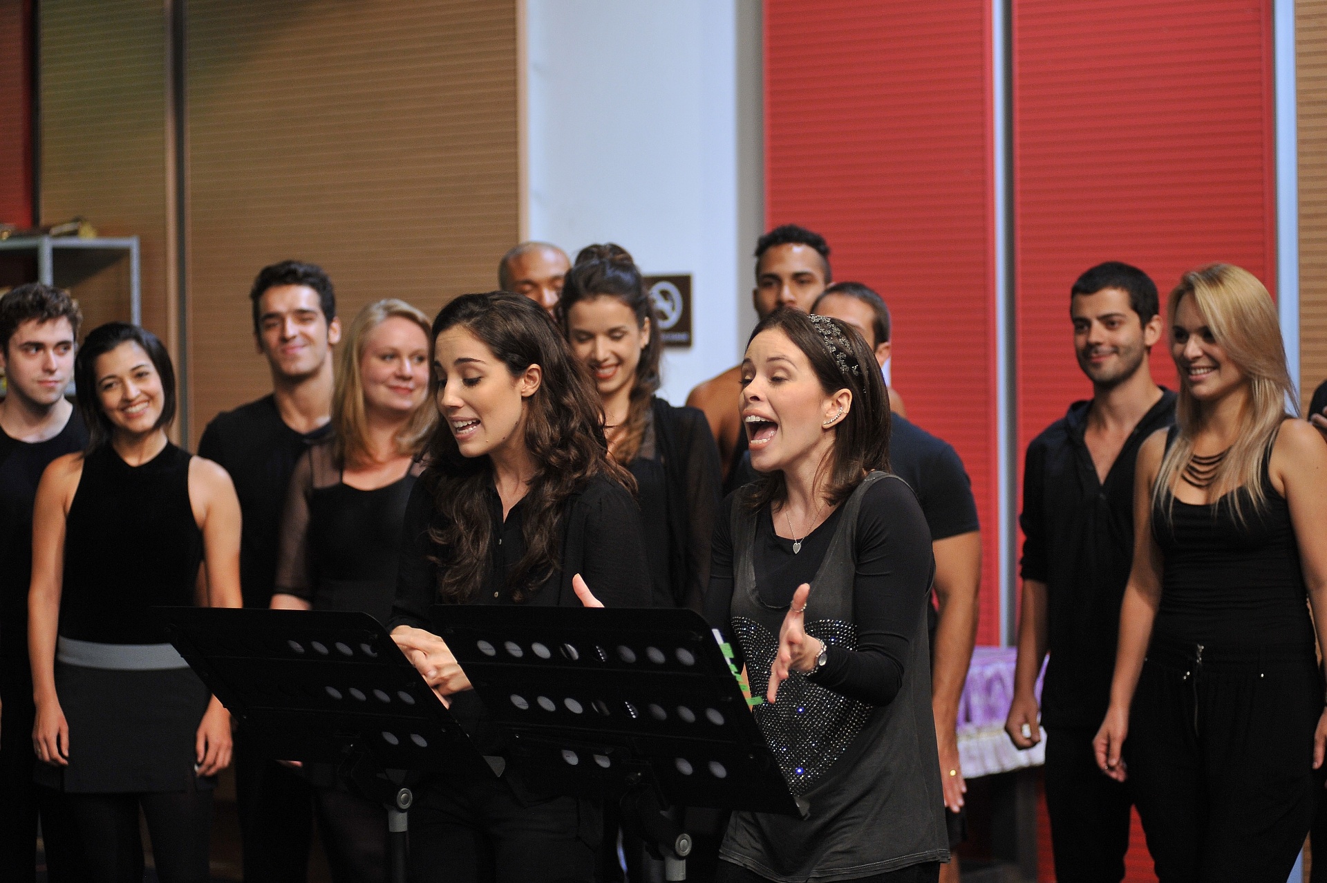 14.jan.2016 - Ensaio do elenco do musical "Wicked - A História Não Contada das Bruxas de Oz", em São Paulo - Reinaldo Canato/UOL