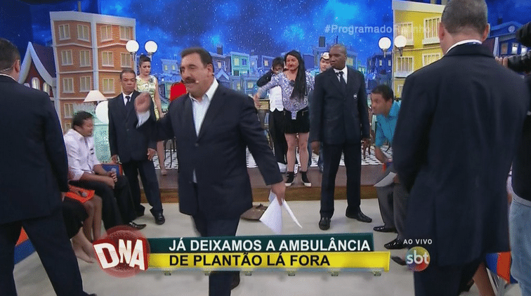 24.mar.2016 - Apelidado nos anos 90 como o "rei da baixaria na televisão", Ratinho adotou o formato de um programa mais "light" a partir de meados dos anos 2000, após críticas da imprensa especializada - Reprodução/SBT