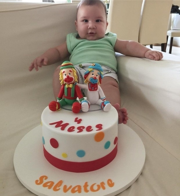 21.nov.2016 - . Antônia Fontenelle postou em seu Instagram uma foto do filho, Salvatore, que completa 4 meses nesta segunda - Reprodução/Instagram/ladyfontenelle