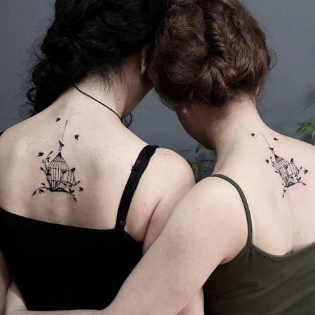 tatuagem de amigas - Reprodução/ Instagram @minatattoart