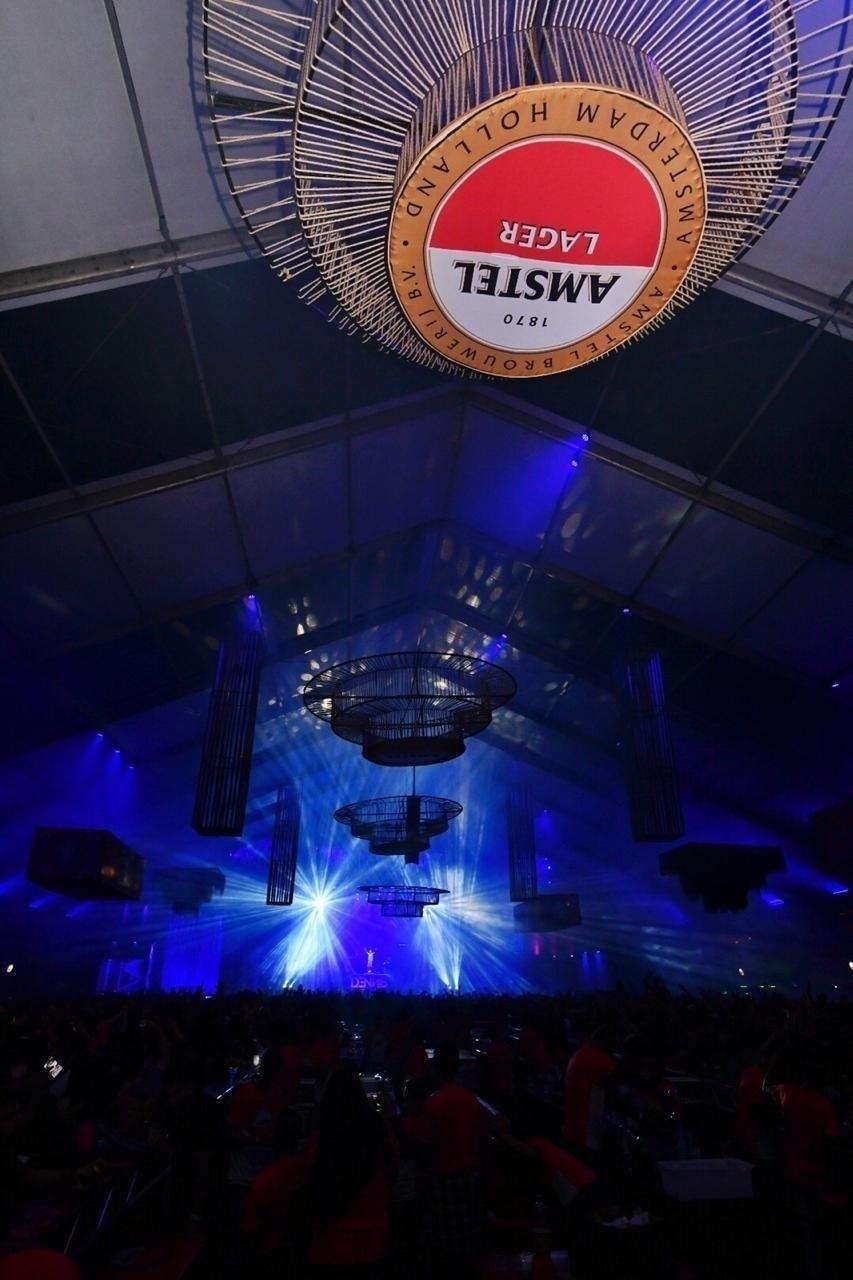 Público se empolga com o agito do Baile do Dennis no Carnaval do Mirante, em Belo Horizonte - Nereu Jr/UOL