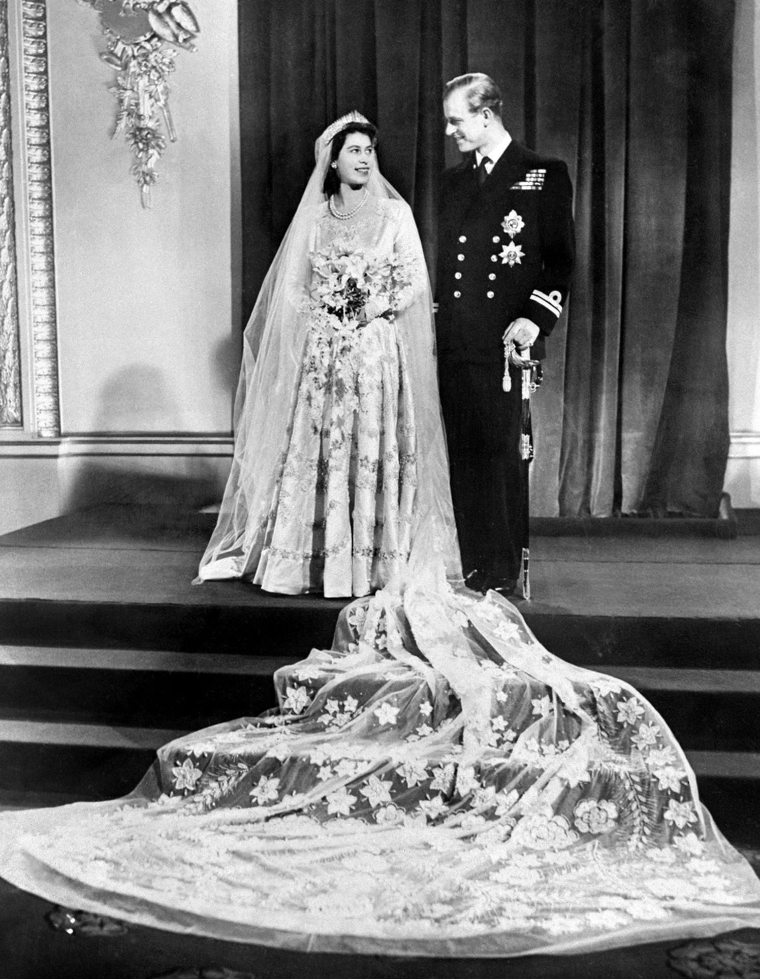 Princesa Elizabeth e príncipe Philip no dia do casamento, em novembro de 1947 - AFP