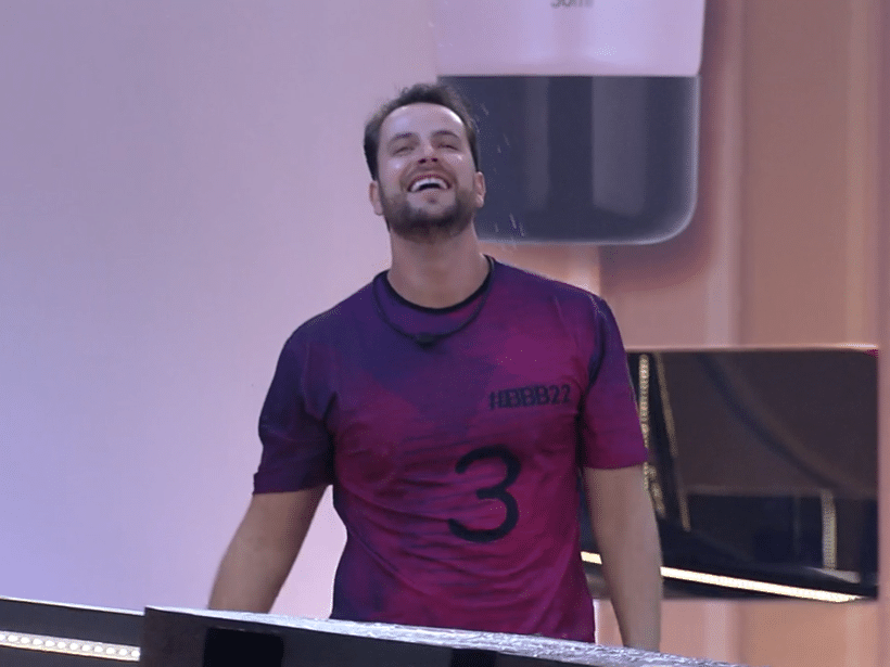 Gustavo vence prova de habilidade e é líder pela 2ª vez no 'BBB 22'
