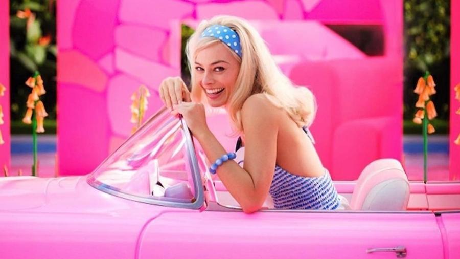 Margot Robbie como a Barbie no filme de Greta Gerwig sobre o universo da boneca, que será lançado em 2023 - Divulgação