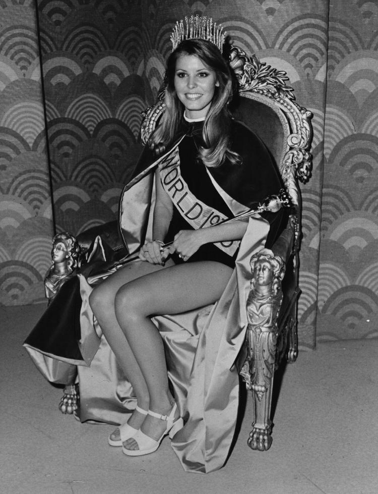 Marjorie Wallace, quando foi eleita Miss Mundo, em Londres em 1973; ela perdeu a coroa e teve caso com Tom Jones