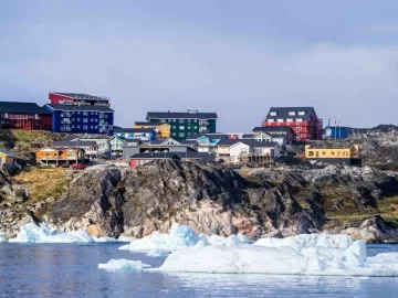 Maior ilha do mundo tem Ano-Novo 'alien' de sustos e frio na noite eterna