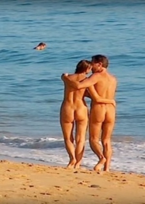 A praia Barra Seca, que está imprópria para banho, é referência  para os praticantes do naturismo - Reprodução/Youtube