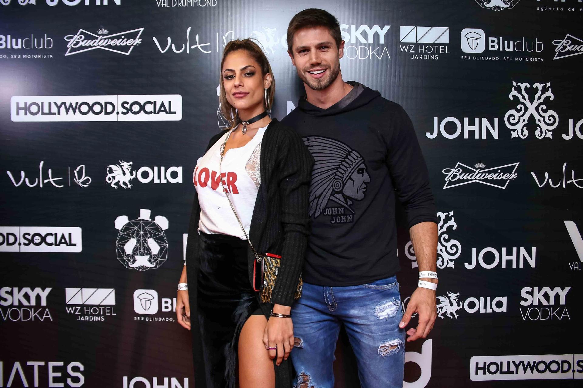 Mari Gonzalez e Jonas Sulzbach foram à after party do Justin Bieber no Villaggio JK, em São Paulo - Raphael Castello/AgNews