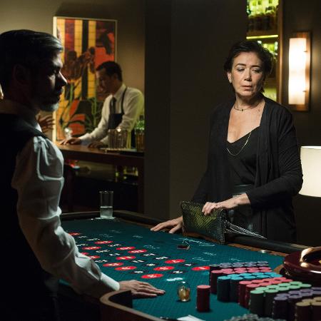 Silvana tem compulsão por jogos em "A Força do Querer" - Estevam Avellar/TV Globo - Estevam Avellar/TV Globo