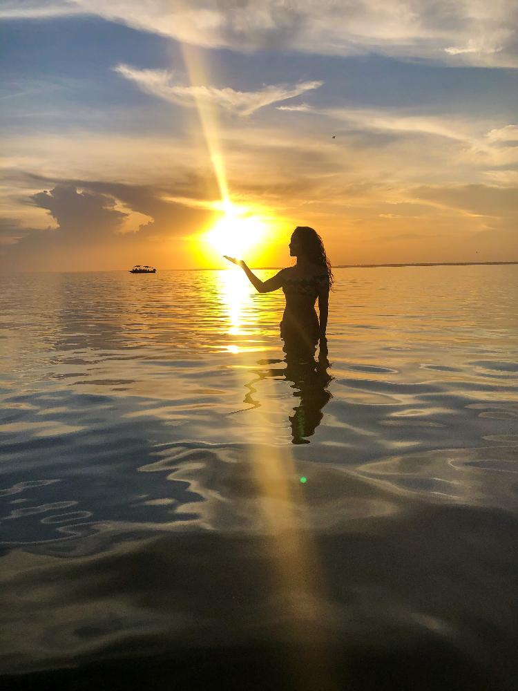 Thayná Mafra Almeida em Alter do Chão, no Pará - Arquivo pessoal - Arquivo pessoal