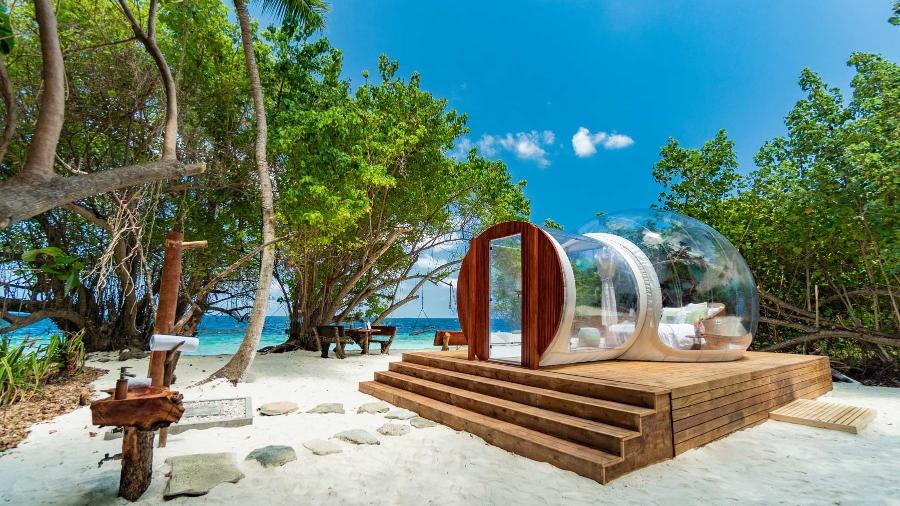 "Bolha de vidro" é acampamento de luxo na areia nas Maldivas - Divulgação/Amilla Glamping