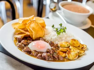 O picadinho do Ritz e outras comidas afetivas de restaurantes de São Paulo