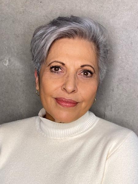 Zuleid Mattar, 68, teve diagnóstico de asma no mesmo período da menopausa Zuleid Mattar, 68, teve diagnóstico de asma no mesmo período da menopausa